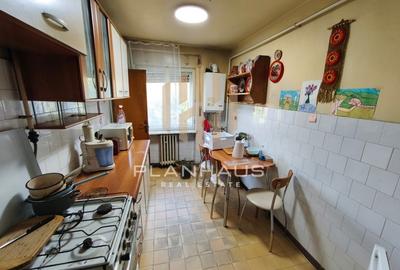 Apartament 3 camere - 95 mp, zona centrală, Casa de Cultură, ,etaj 3 - 5