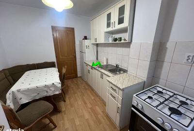 Apartament cu 4 camere decomandat, mobilat în Vasile Aaron - 2