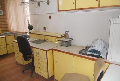 Spațiu comercial, de 15 mp, în Central - 3