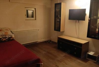 Casă cu 3 camere cu Teren 1800 Mp în Sărulești - 8