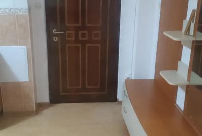 Inchiriez apartament 4 camere - 5