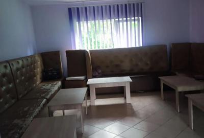 Casă cu 6 camere cu Teren 600 Mp în Central - 2