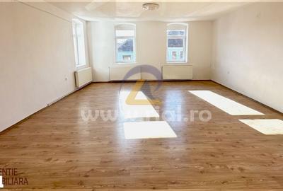 Spațiu comercial, de 122 mp, în Ultracentral - 8