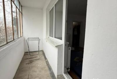 Apartament cu 2 camere semidecomandat în Brazda lui Novac