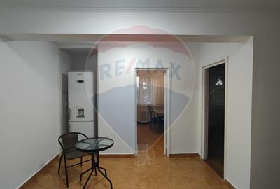 Apartament cu 3 camere decomandat, mobilat în Decebal - 12