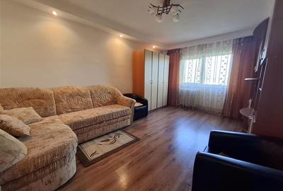 Apartament cu 2 camere decomandat, mobilat în Vasile Aaron - 2