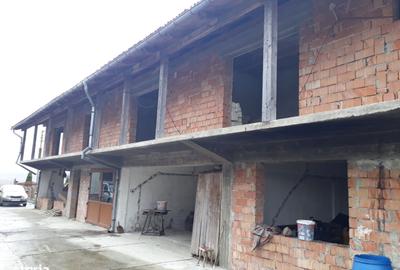Casă cu 7 camere cu Teren 1764 Mp în Câmpulung la Tisa - 10
