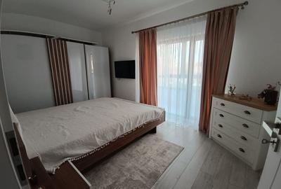 Apartament cu 3 camere decomandat în Cotu - 7
