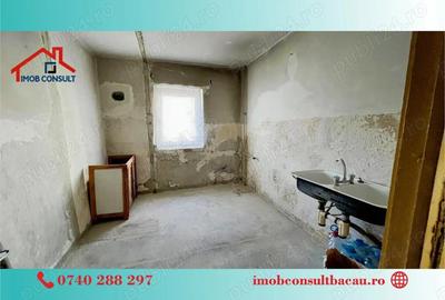 Apartament cu 2 camere semidecomandat în Mioriței