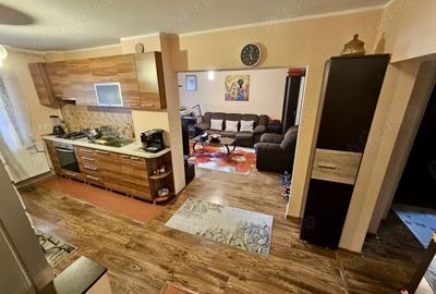 Vand apartament modern ?i spa?ios, 4 camere