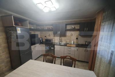 Casa de vanzare in zona Pandurasu - 9