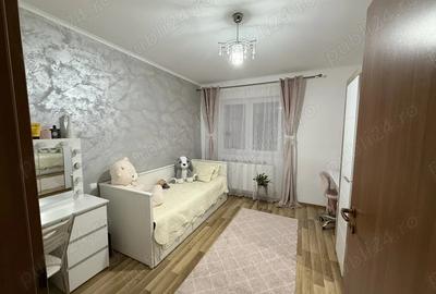 Apartament de vanzare - 4