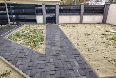 Casă cu 5 camere cu Teren 300 Mp în Central - 1