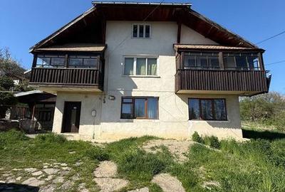Casă cu 4 camere cu Teren 252 Mp în Central - 3