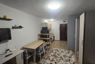 Garsonieră semidecomandată în Roșu