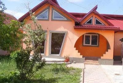 Casă cu 4 camere cu Teren 1040 Mp în Mărăcineni - 9