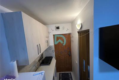Garsonieră nedecomandată, mobilată în Florilor - 2