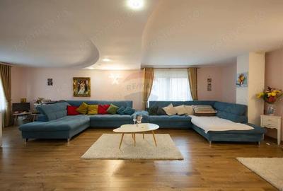 Casă cu 8 camere cu Teren 1007 Mp în Vad