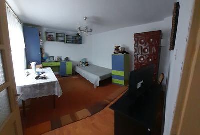 Casă cu 6 camere cu Teren 1760 Mp în Măldăeni - 8