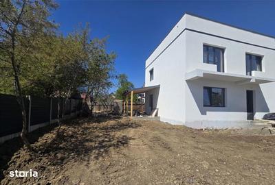 Casă cu 4 camere cu Teren 260 Mp în Ciurea - 2