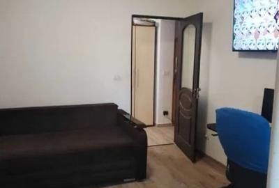 Apartament cu 2 camere- zona Podu Ros - Lic. Dimitrie Cantemir - 1