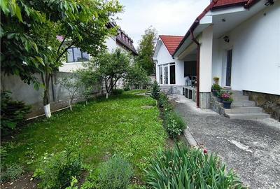 Casa Zona Centrala/4 camere/singur in curte - 2