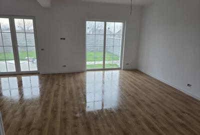 Casă cu Teren 300 Mp în Giarmata - 3