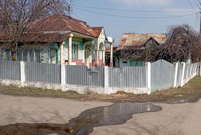 Casă cu Teren 1500 Mp în Poiana - 1