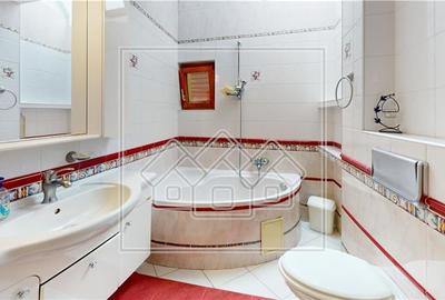 Casa de vanzare in Sibiu - individuala - 278 mp utili - - 39