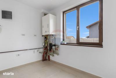 Casă cu 4 camere în Sânleani - 16