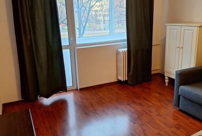 Apartament cu 2 camere decomandat în Drumul Taberei