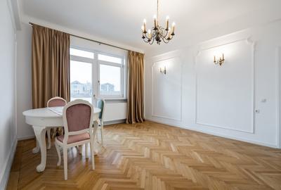 VAND APARTAMENT TREI CAMERE MAGNIFICE, SUPERB! APROAPE DE ORICE