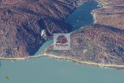 Teren Construcții intravilan de 2580 mp, în Eșelnița - 5