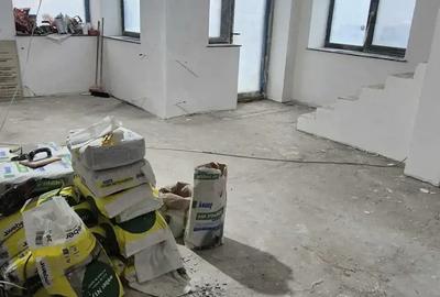 Spațiu comercial, de 280 mp, în Central - 6