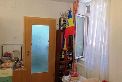 CI581 Timocului-Saguna,2 camere,centrala - 4