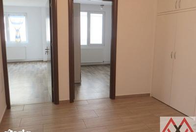 Apartament cu 4 camere semidecomandat în Berceni - 15