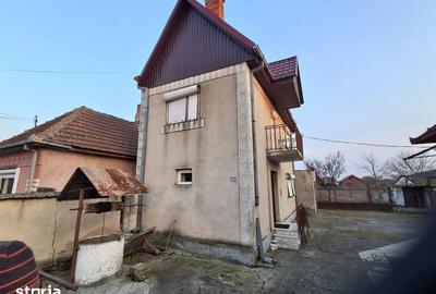 Casă cu 4 camere cu Teren 1440 Mp în Vetiș - 7