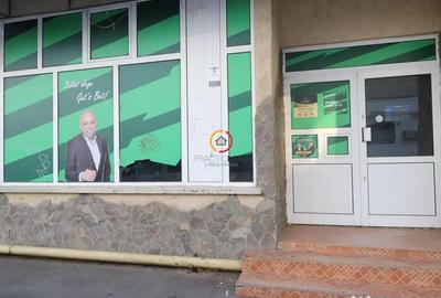 Spațiu comercial, de 400 mp, în Central - 9