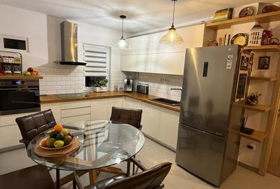 Apartament cu 4 camere semidecomandat în Mănăștur