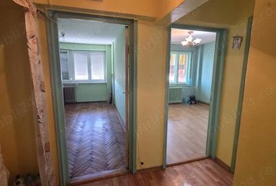 Apartament cu 2 camere decomandat în Gojdu - 6