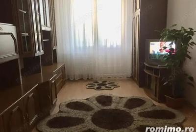 Garsonieră decomandată în Lipovei