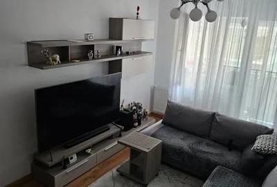 Apartament cu 2 camere decomandat în Decebal