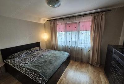 Vanzare apartament 2 camere transformat in 3, etaj 1, strada Comuna din Paris - 2