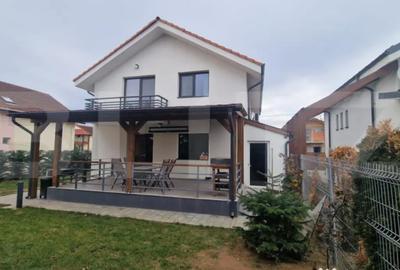 Casă cu 4 camere cu Teren 37 Mp în Central - 10
