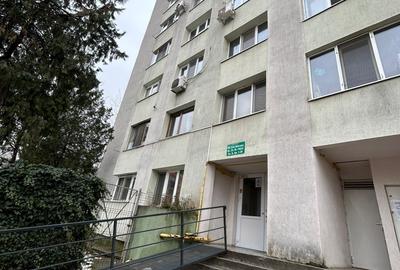 Apartament cu 3 camere decomandat, mobilat în Titan - 17