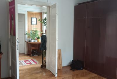 Casă primitoare în zona tribunalului. - 2