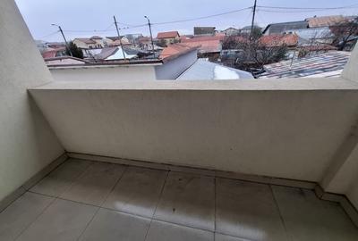 Casă individuală cu 14 camere cu Canalizare în Apărătorii Patriei - 20