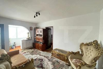 Apartament 44 mp, etaj2, zona Valea Rosie
