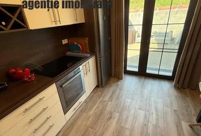 Casă cu 6 camere cu Teren 2000 Mp în Malcoci - 14