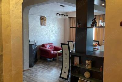 Apartament cu 5 camere decomandat în Peneș Curcanul - 5
